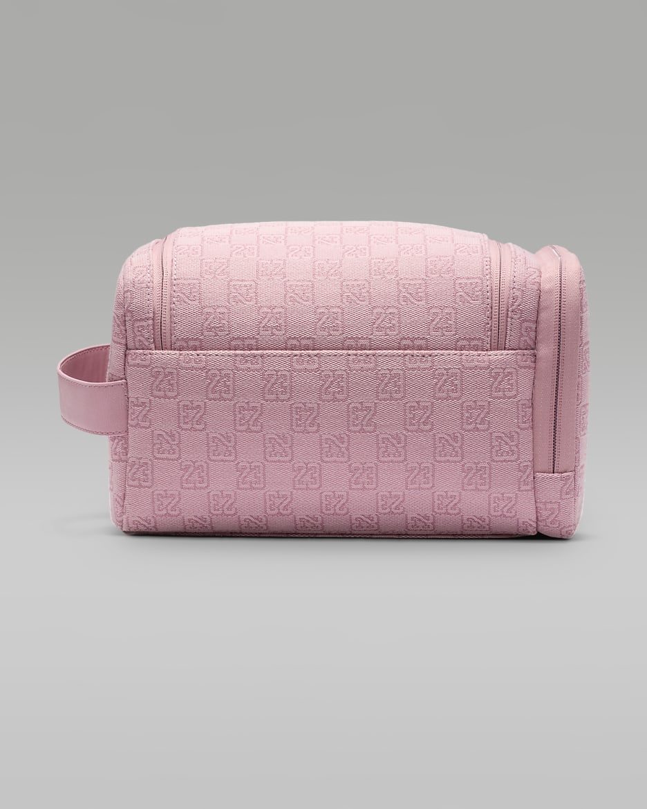 Nike dopp kit 2025